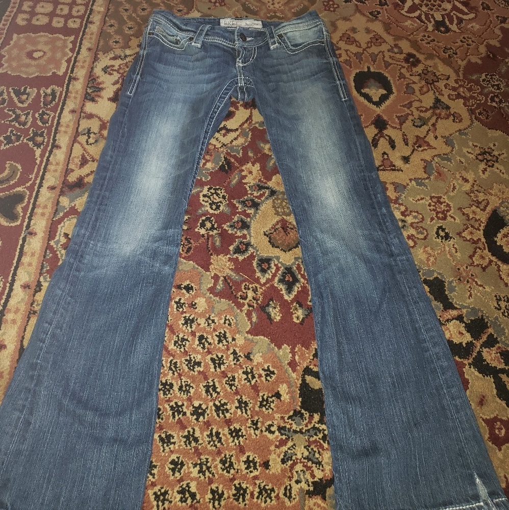 Buckle BKE